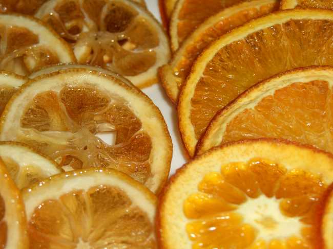 Лимоны, апельсины, мандарины, кумкваты...и с чем их едят)))