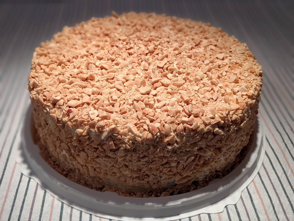 Торт «Подарочный» почти по ГОСТу (выпечка бисквита в мультиварке Бранд 6051)