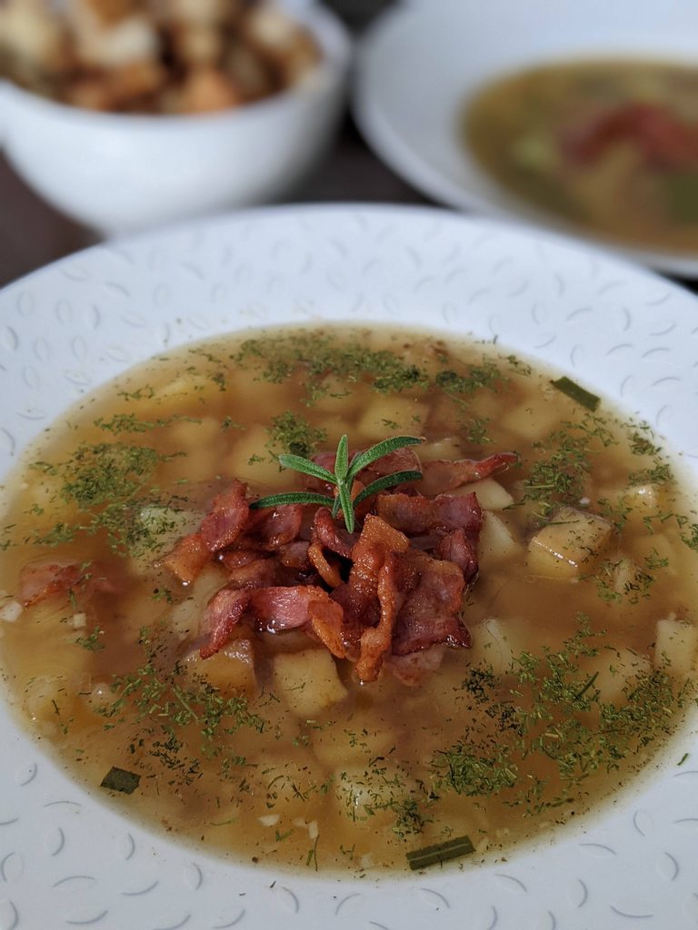 Чешский чесночный суп чеснечка.