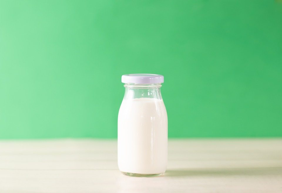 Как консервировать топленое молоко?