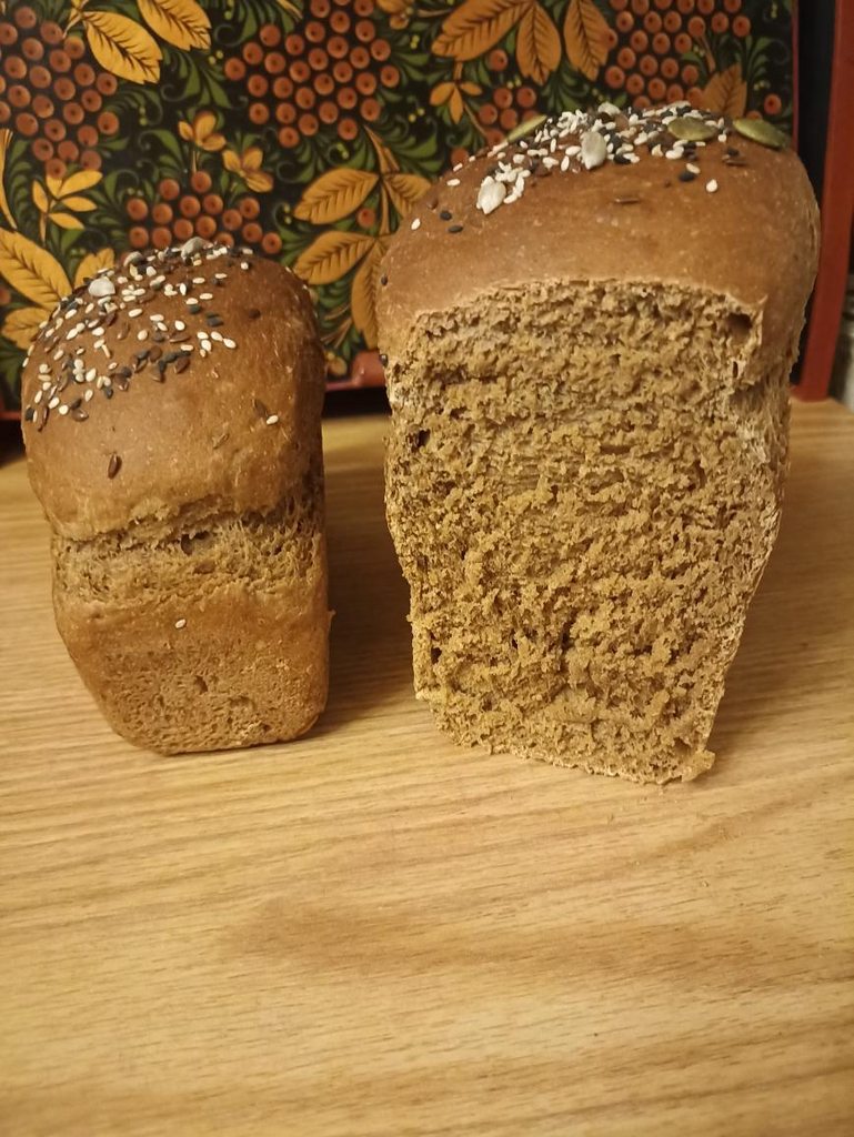 «Легкий» пшенично-ржаной хлеб (духовка)