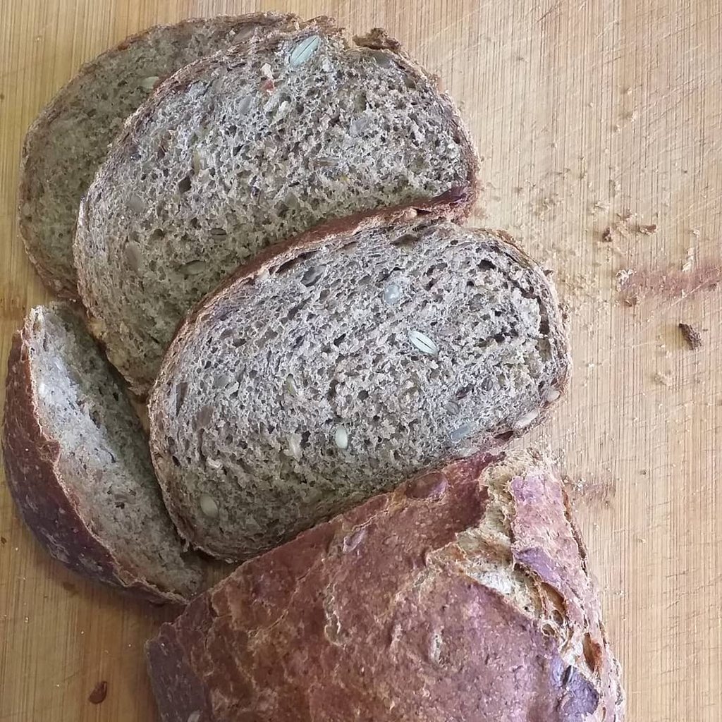 Хлеб пшенично-ржаной с зерновой смесью "Гурман"