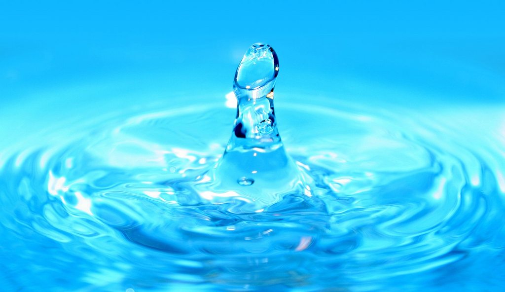 Крошечные инструменты: управление каплями воды как биохимическими реакторами