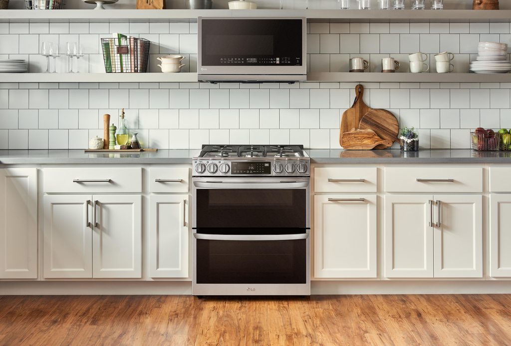 Новый кухонный дуэт от LG с сервисом ThinQ Recipe повышает качество готовки