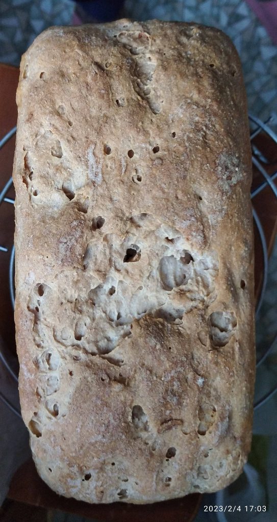 Пшеничный хлеб на закваске в хлебопечке