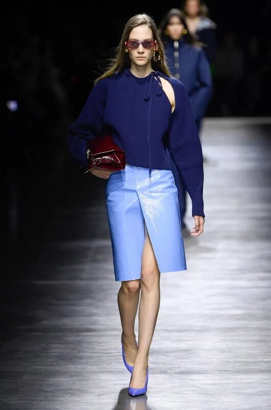 Модные тенденции весны 2024: юбка-карандаш за пределами офиса