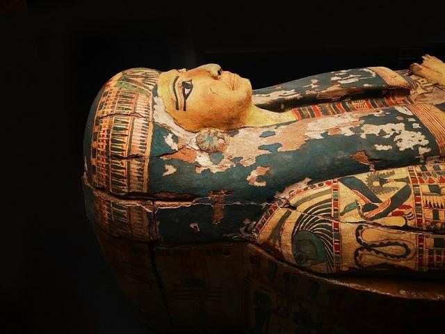 В Египте обнаружены десятки саркофагов возрастом 2600 лет
