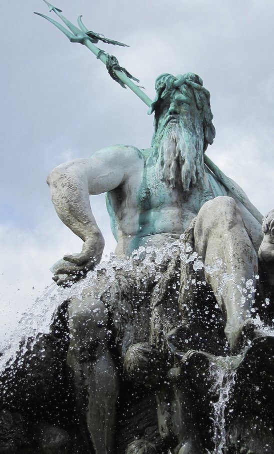 Фонтан Нептуна в Берлине