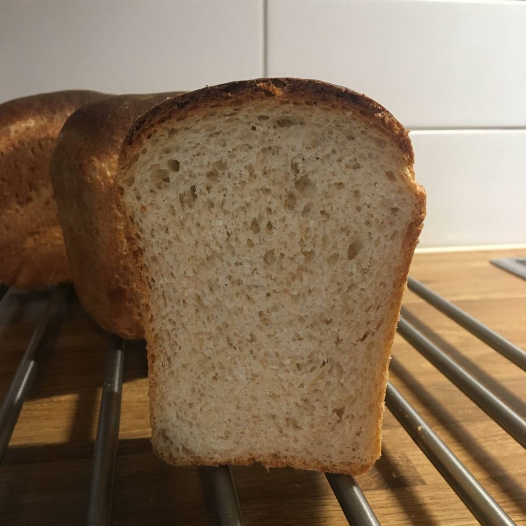 Белый хлеб быстрого приготовления (в духовке)