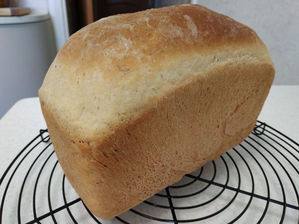 Хлеб пшеничный формовой с яблоком (духовка)